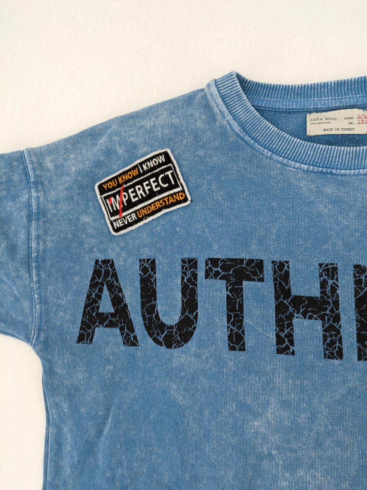 Zara Jungen Sweatshirt Pullover Gr 152 Blau Distressed Patches Langarm Grafik image 6
