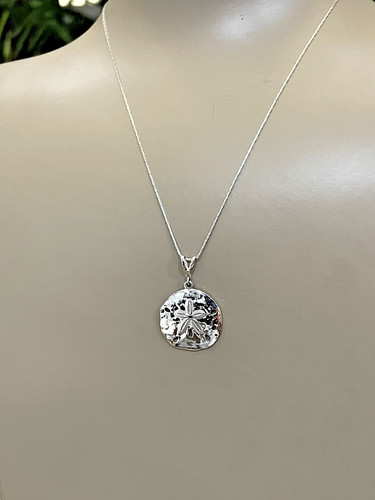Vintage Crown Trifari Silver Toned Chain and Ocean Star Pendant 17"