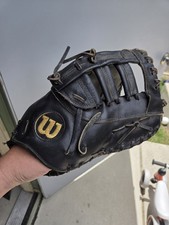 Wilson A2800 Prostock First Base Black Mitt RHT 12 Inch. A2000. Nice Glove