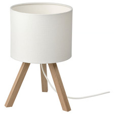 Nuova lampada da tavolo IKEA STORSEGEL treppiede frassino/bianco base legno design moderno interno