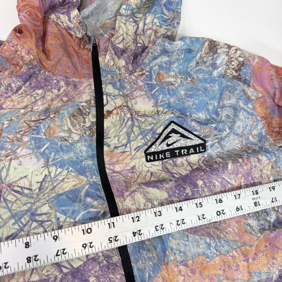 Chaqueta Nike Trail Shield para mujer XL con capucha ventilada resistente al agua ligera Foto 4 de 4
