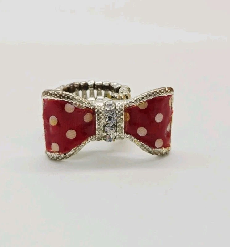 Anillo elástico con lazo de lunares tono plata ed esmalte blanco OSFM talla única Foto 4 de 4