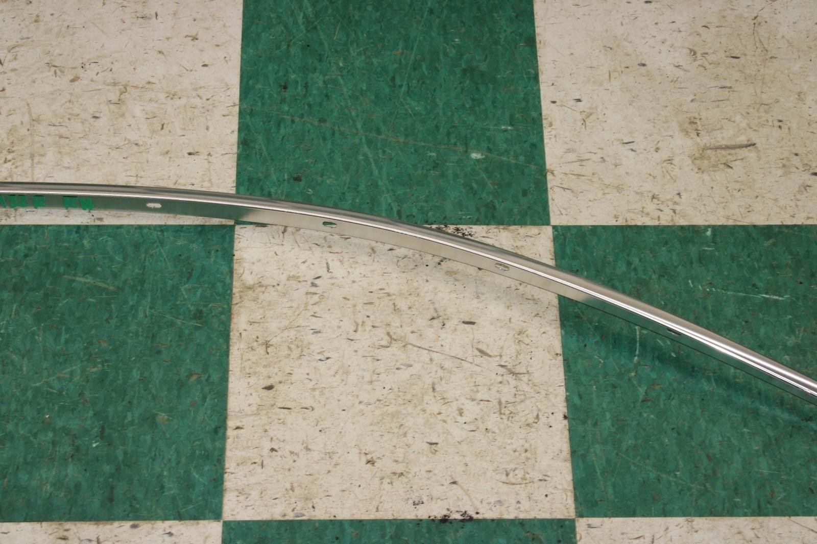 14-17 Ghibli Chrome Front Passenger RH Door Window Surround Molding OEM Unit OE