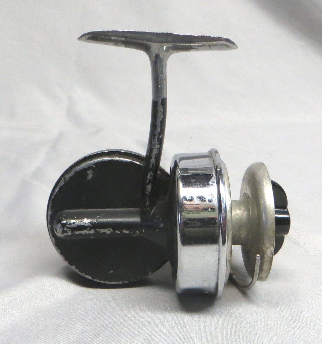 Rare AIREX Bache Brown MasterReel Model 3 Spinning Fishing Rare AIREX Bache Brown MasterReel Model 3 Spinning Fishing