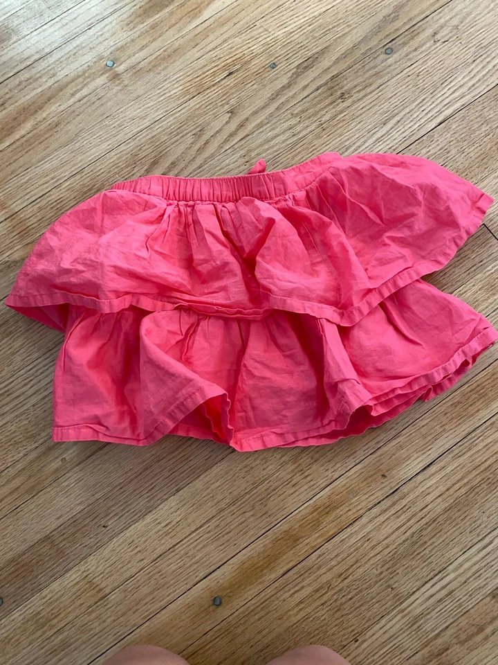 FALDA GYMBOREE TALLA 6 “HOP N ROLL” NIÑAS ROSA INTENSO CON VOLANTES 2 NIVELES ~ CINTURA ELÁSTICA Foto 3 de 4