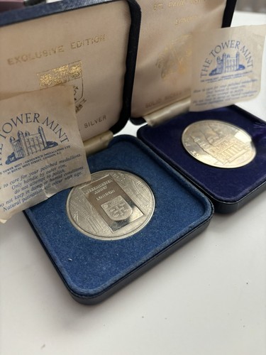 2 Tower Of London Solid Nickel Silver Coins - Picture 2 of 8