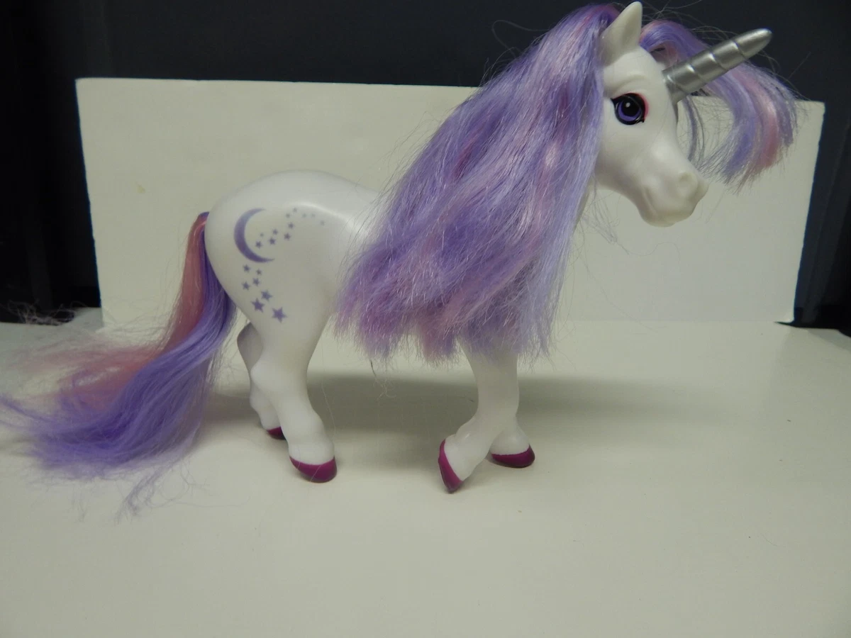 Luna bath time unicorn 2025