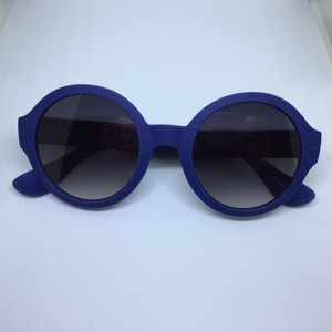 blue round goggles