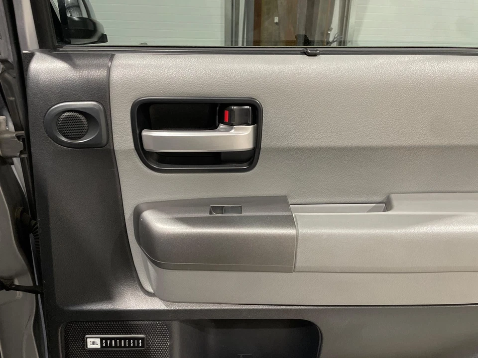 2008 - 2022 Toyota Sequoia Passenger RH Right Graphite-13 Rear Door Trim Panel - Imagem 2 de 4