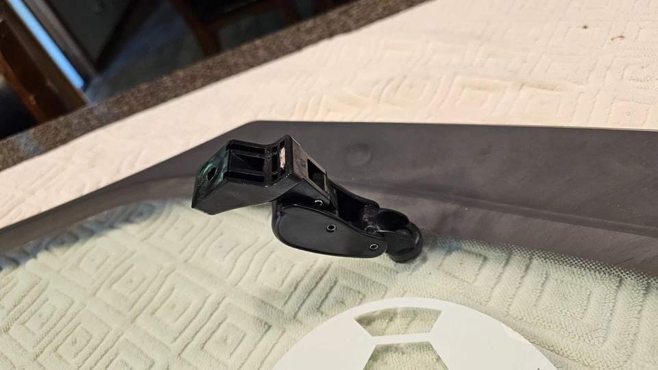 89-94 GEO METRO 2 PUERTAS HATCHBACK PASAJERO CUARTO TRASERO VENTANA DE VIDRIO Y PESTILLO! Foto 3 de 4