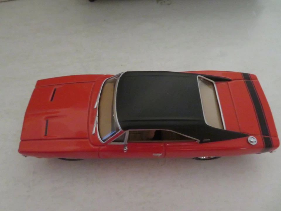 Matchbox Collectibles YMC10-M 1969 Dodge Charger R/T Red 1:43 Scale 1995 MIB - Image 3 of 4