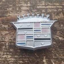 Vtg CADILLAC METAL WIRE WHEEL HUBCAP EMBLEM 12245 Crest Ornament 1960s 1970s