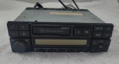 92-98 Mercedes W202 C230 FM/AM Audio Radio Player 0038206086