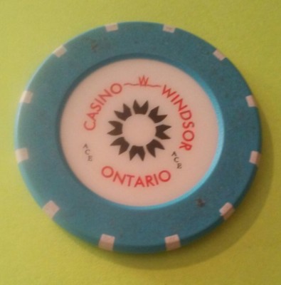CASINO WINDSOR ONTARIO, CANADA SUN LOGO BLUE ROULETTE GAMING CHIP HARD TO FIND!