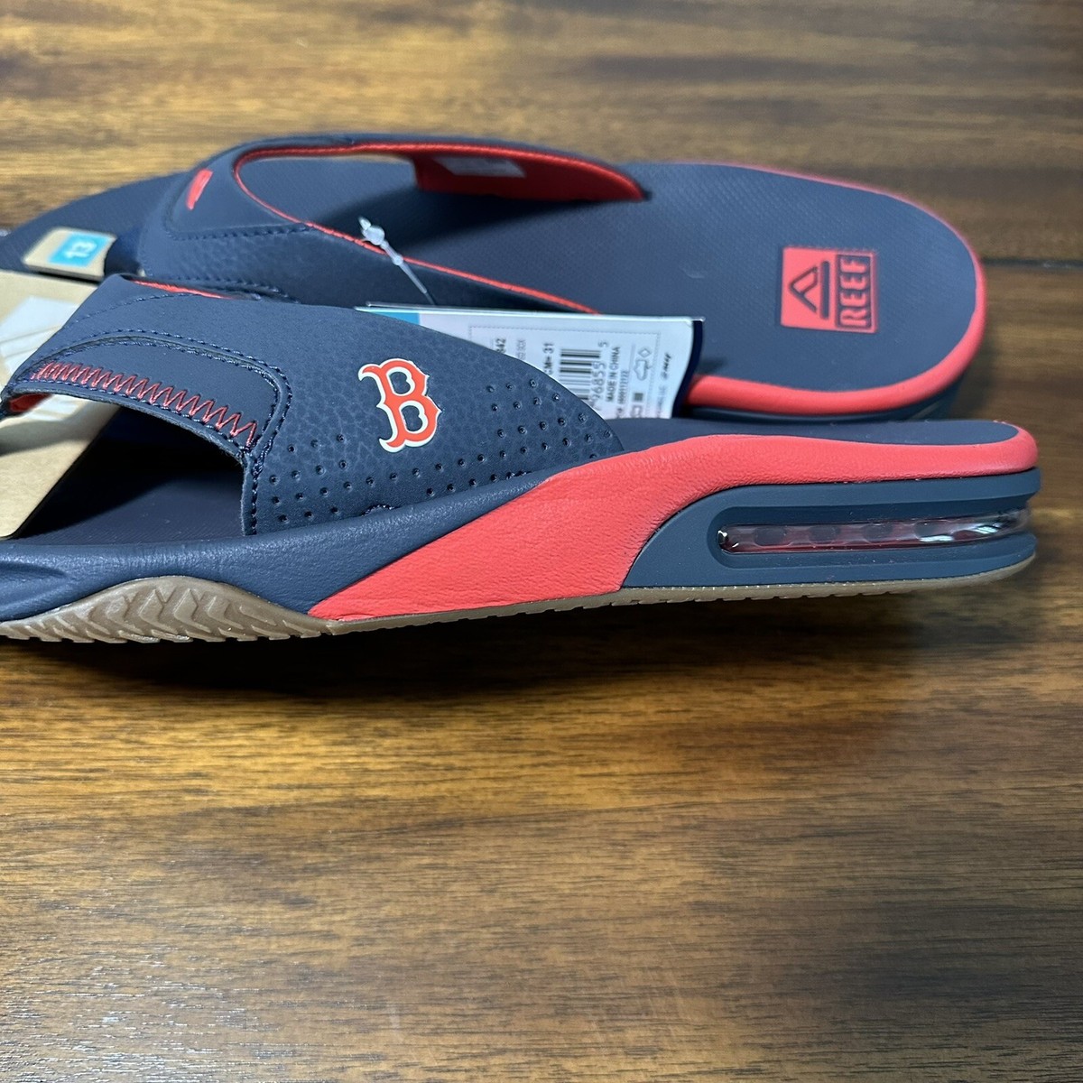 Boston Red Sox REEF Fanning x MLB Bottle Opener Sandals Flip Flops Mens 10 NWT Men main image 2