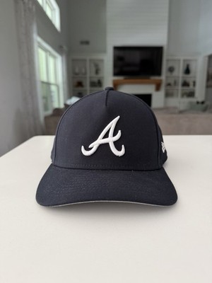 Men's Atlanta Braves New Era Navy 9FORTY M-Crown Adjustable Hat