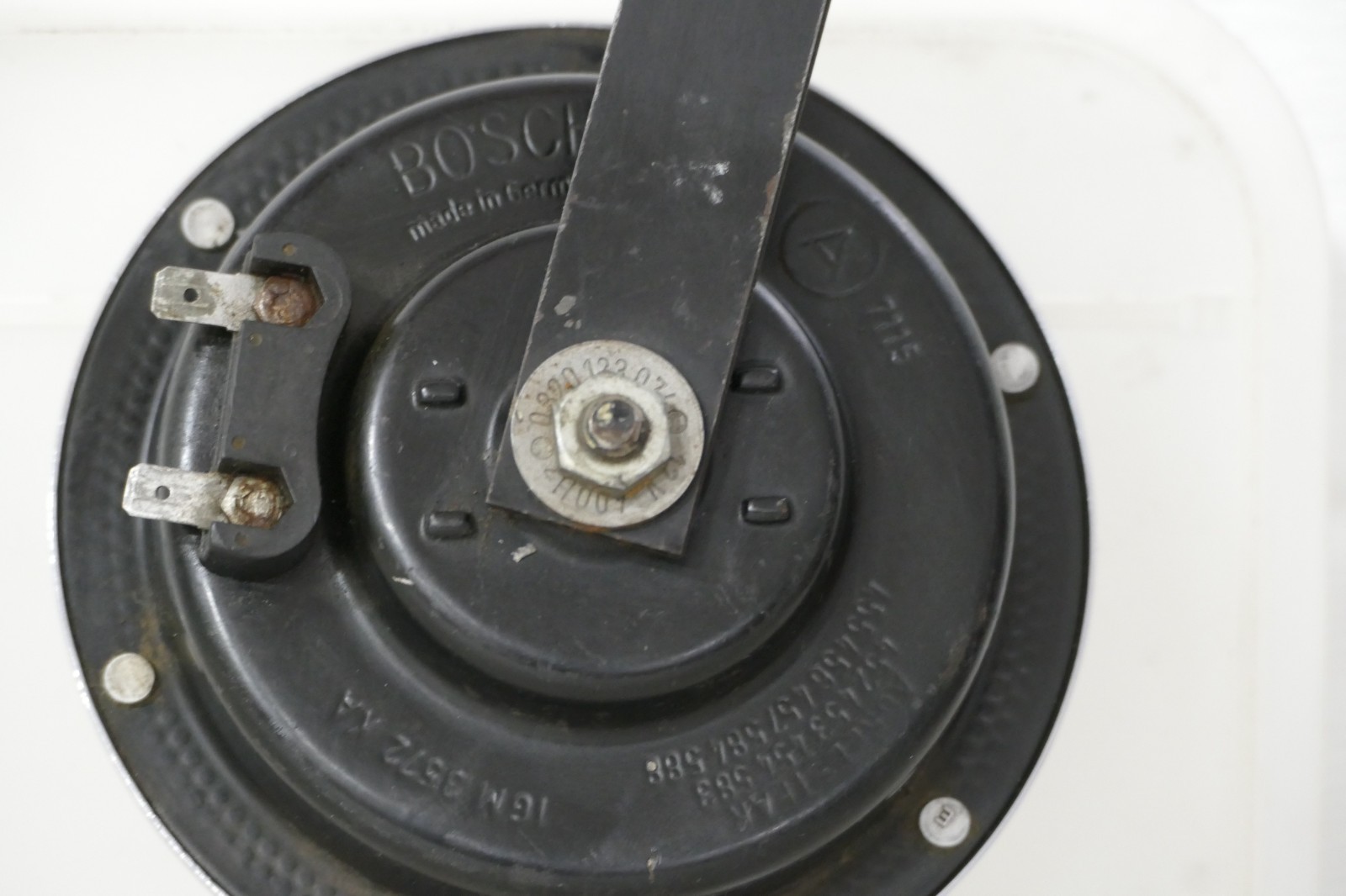 BMW Original Airhead Bosch 5" Horn Chrome Face with Mounting Bracket