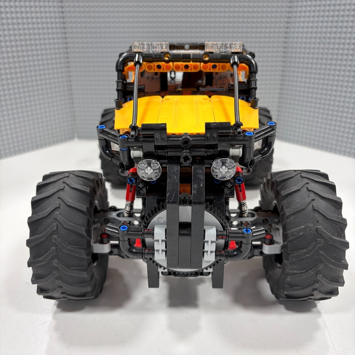 LEGO® Technic™ 42099 4X4 X-treme Off-Roader : Build 100% Complete