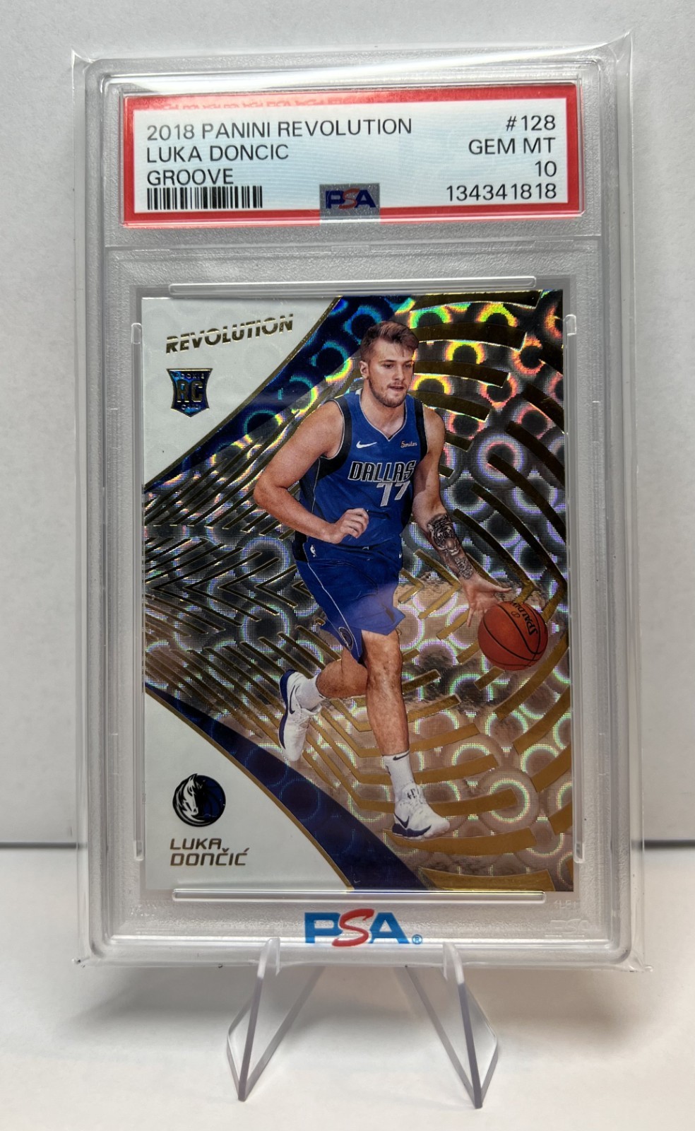 2018 Panini Revolution Luka Doncic #128 Groove PSA 10 RC!