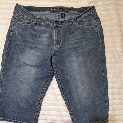 Massini Women s Plus Capri Jeans Blue Medium Wash Denim Stretch Embroidered