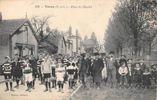 CPA 28 VOVES / PLACE DU MARCHE