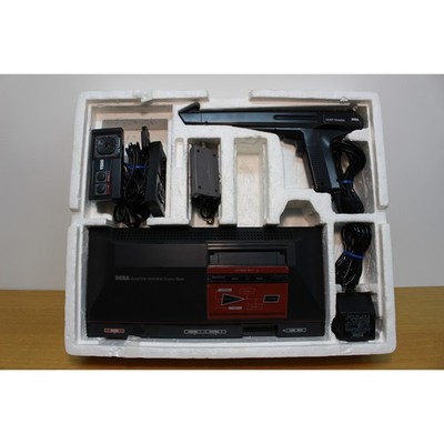 Sega Master System Console Complete in Box Light Phaser 2 Controllers Tested