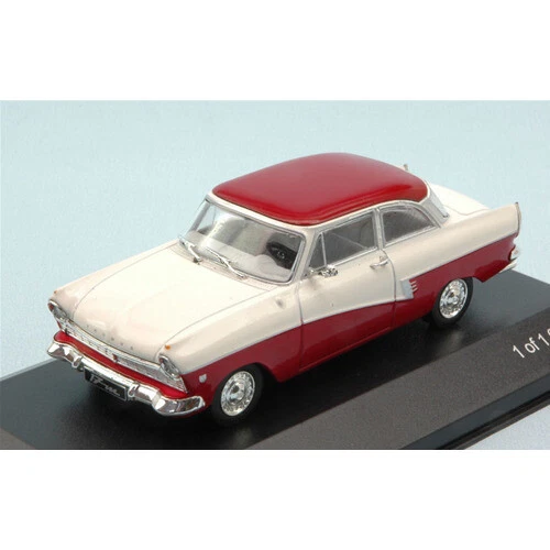 Articoli di modellismo statico WhiteBox per Ford