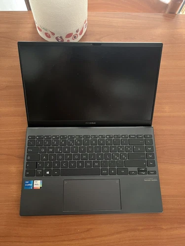 Asus Zenbook 14 UX425EA Intel i5 11th Gen