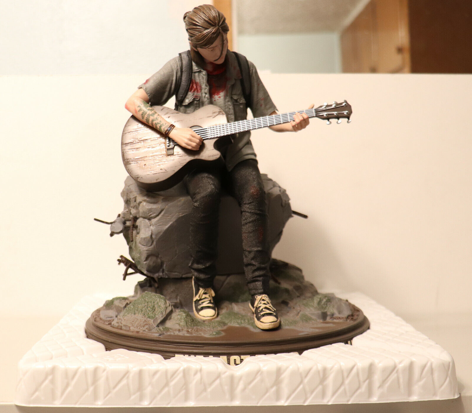 The Last of Us 2 Collector's Edition includes a 12 Ellie statue