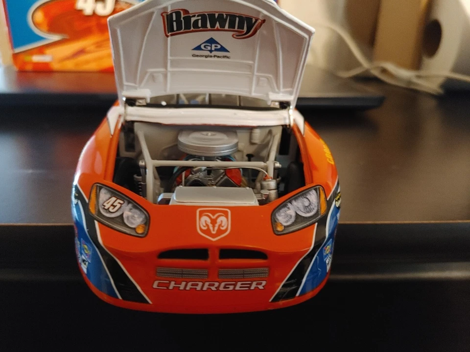Dodge Charger Kyle Petty #45 2005 NNCS Georgia Pacific Brawny 1/24 Limited ¡Raro! Foto 3 de 4