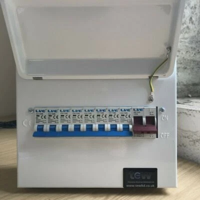 Live Electrical 100A 8 Usable Way Metal Clad Consumer Unit + 8 MCB's