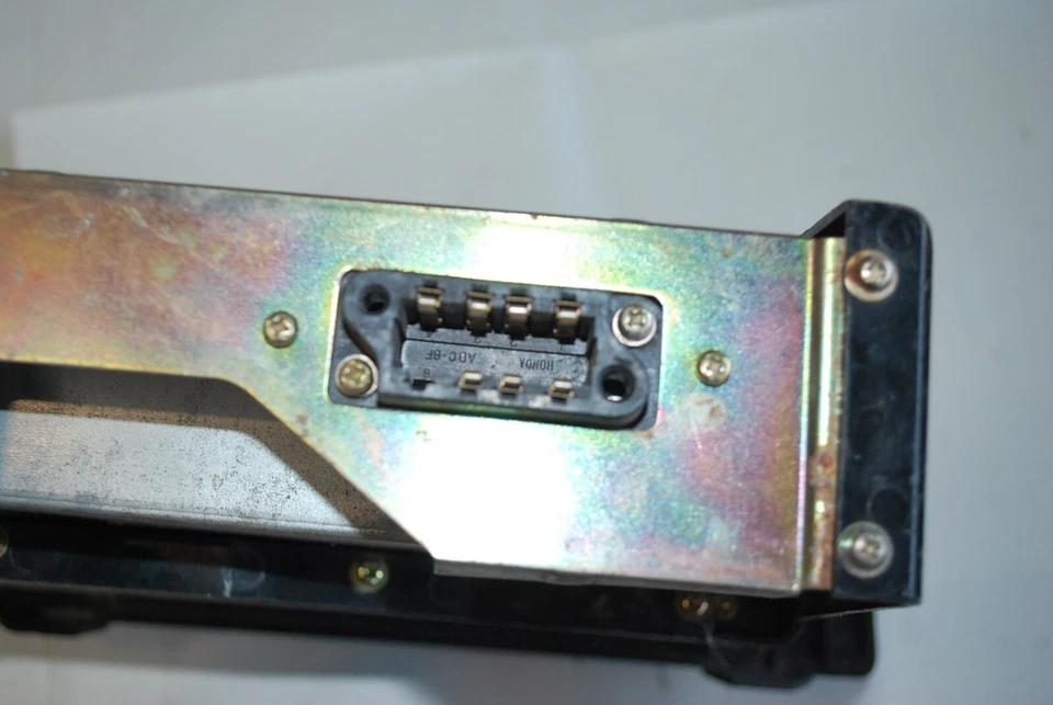 1980 - 1983 HONDA GOLDWING GL1100 DECK CASSETE - Imagem 4 de 4