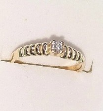 Child  s 10K yellow gold baby ring Size 2 Clear April birthstone
