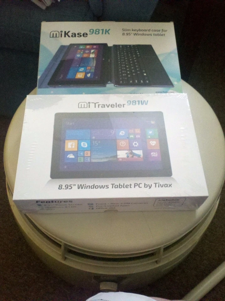 Brand New 8.95 Windows 8.1 Tablet PC + 9" Magnetic Folding Tablet Case--Black - Image 3 of 3