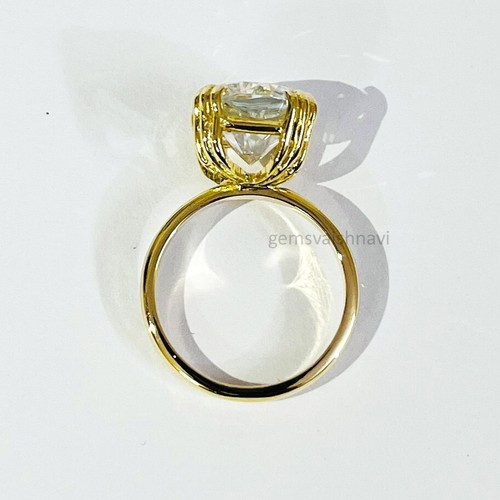 5CT Blanco Tratados Diamante Corte Almohada Anillo En Oro Amarillo Chapado VVS1 - Imagen 5 de 7