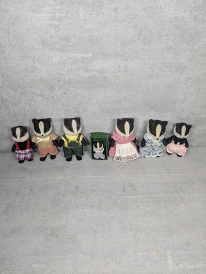 Sylvanian Families Underwood Dachsfigur Familie mit Baby und Großeltern