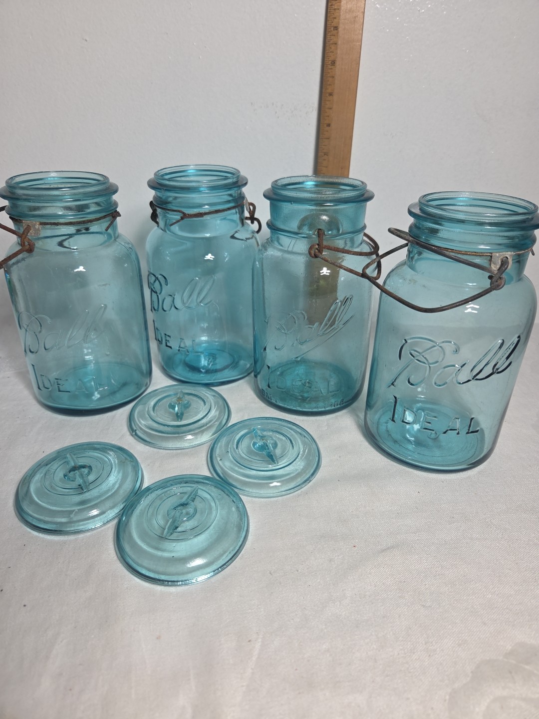 LOT OF 4 VINTAGE BLUE BALL IDEAL 1 QT CANNING JARS WITH GLASS LIDS & WIRE BAILS