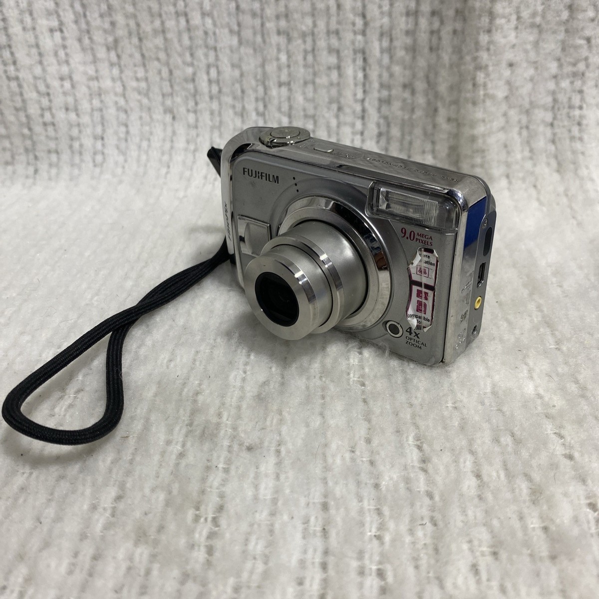 Fujifilm FinePix A900 9.0MP Digital Camera Silver - No Memory Card