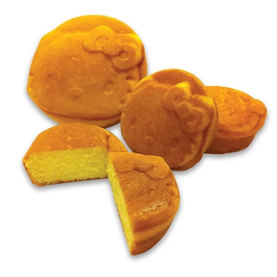 Hello Kitty Cupcake Muffin Maker 2012 - Image 4 of 4