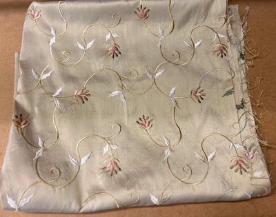 DREAMS REINE SEIDE BESTICKT `FLORAL' DESIGN 'SOFT GOLD' 0,65 MT REM PC