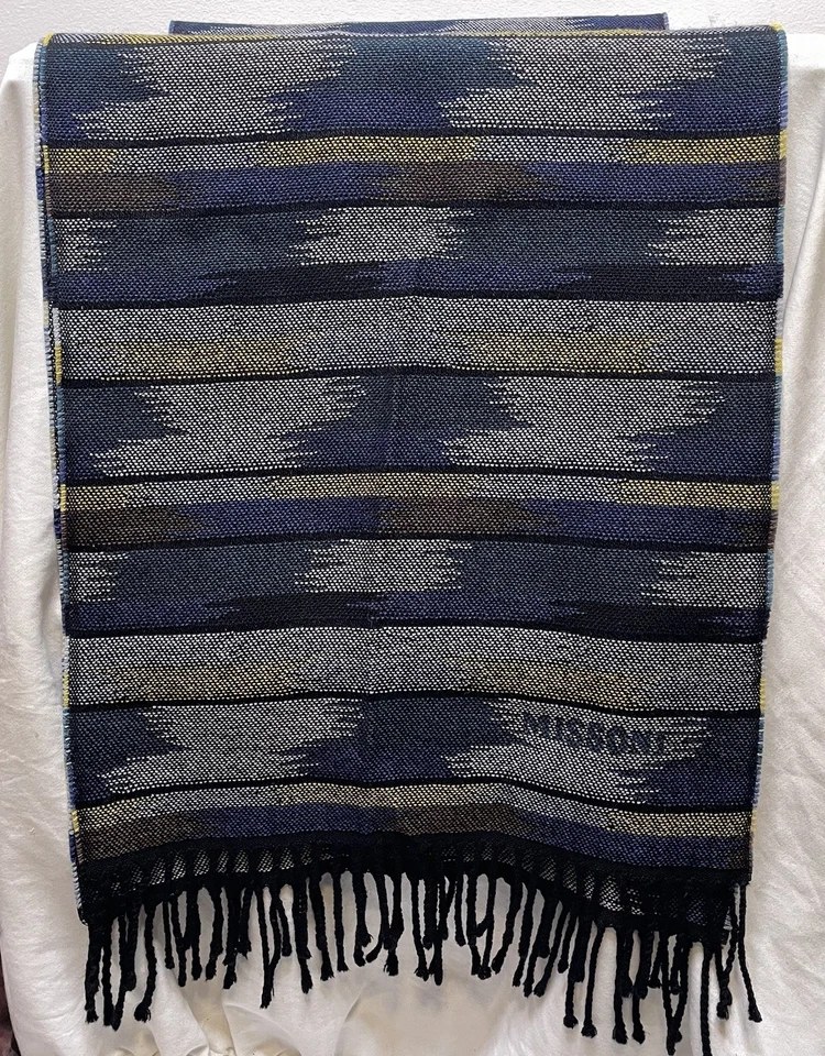 Missoni 100% Wool Fringe Knit Scarf Made In Italy 14” x 60” Zig Zag Blue  - Image 4 of 4