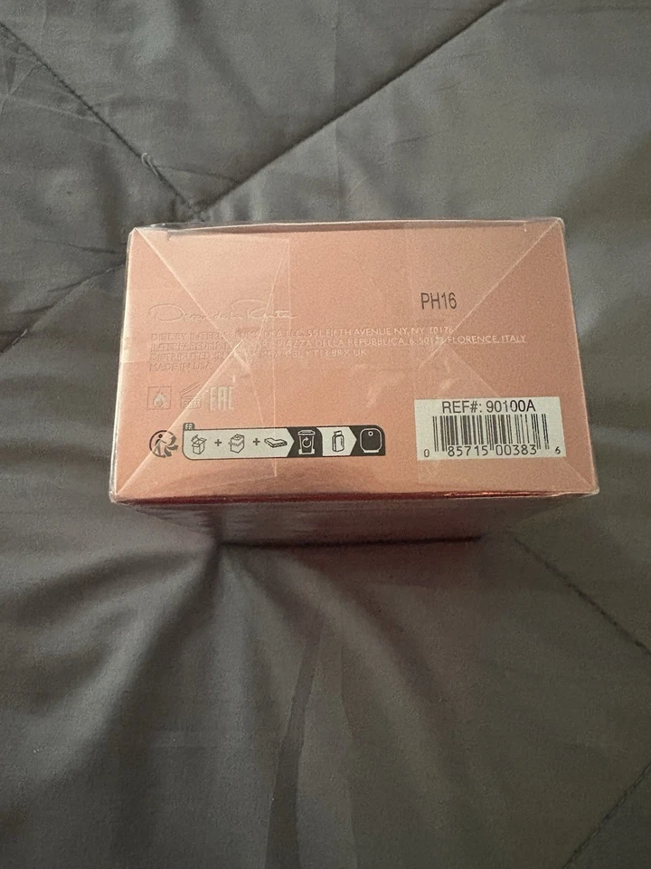 Rosamor por Oscar De La Renta Eau De Toilette Spray 3.4 OZ (Mujeres) Foto 4 de 4