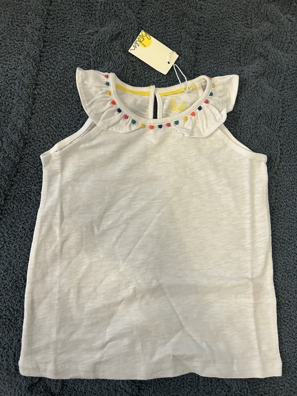 *New* Mini Boden White Ruffle Flutter Sleeve Pom Pom Top Shirt Girls Size 5-6