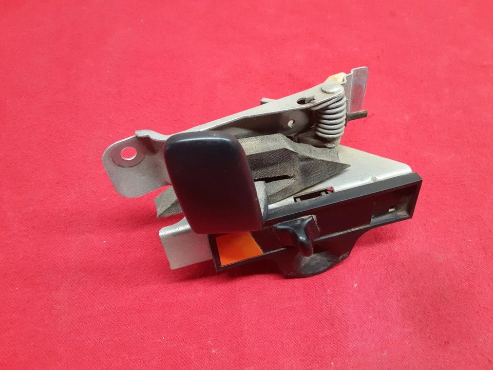 Jeep Grand Cherokee 1996 1997 1998 cerradura interior manija puerta pasajero trasero Foto 2 de 4