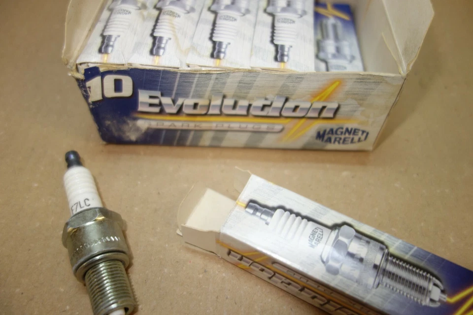 Magneti marelli spark plugs F7LC set of 10 Audi BMW Peugeot Mercedes Wartburg  - Image 2 of 4