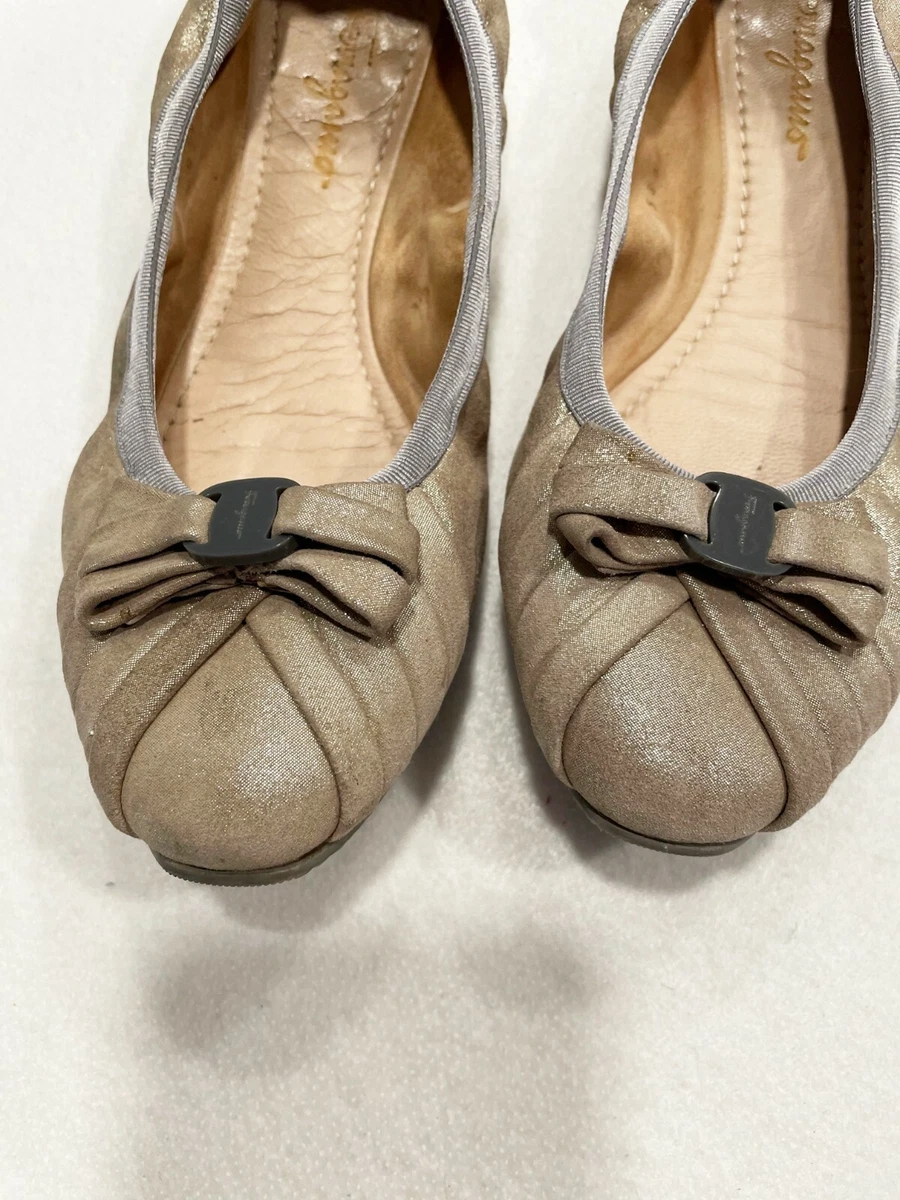 Ferragamo foldaway store ballet flat