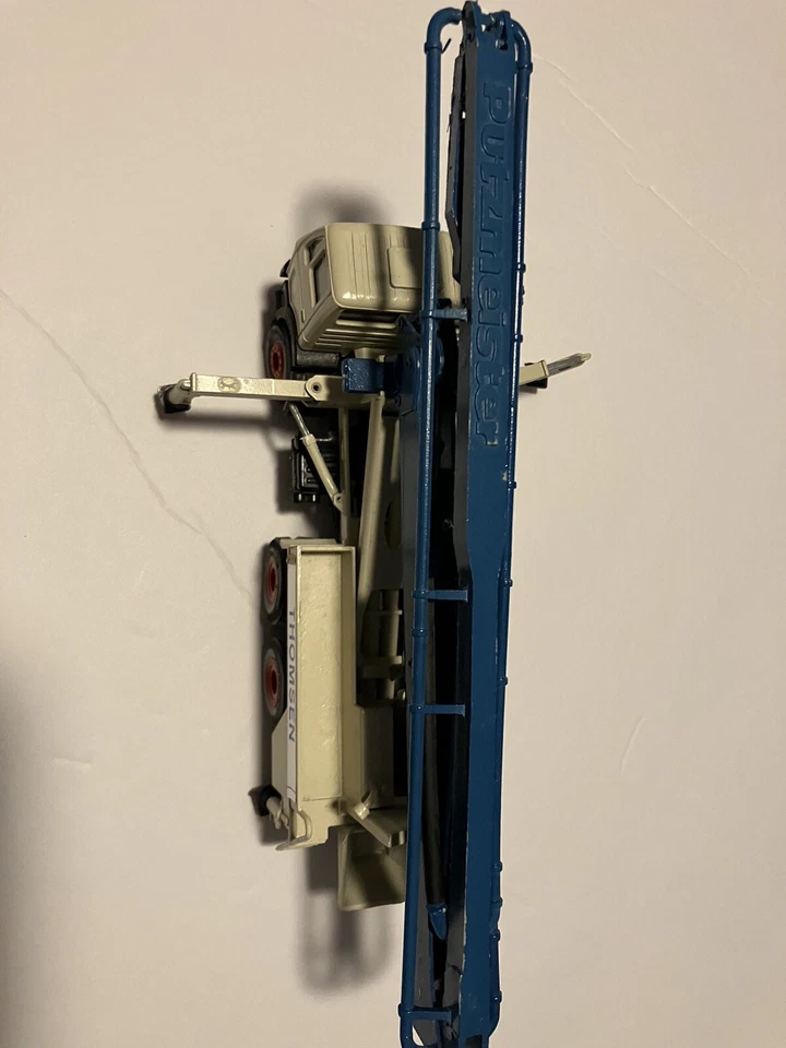 Camión de juguete Mercedes Benz Thomsen Putzmeister vintage - coches coleccionables raros Foto 4 de 4