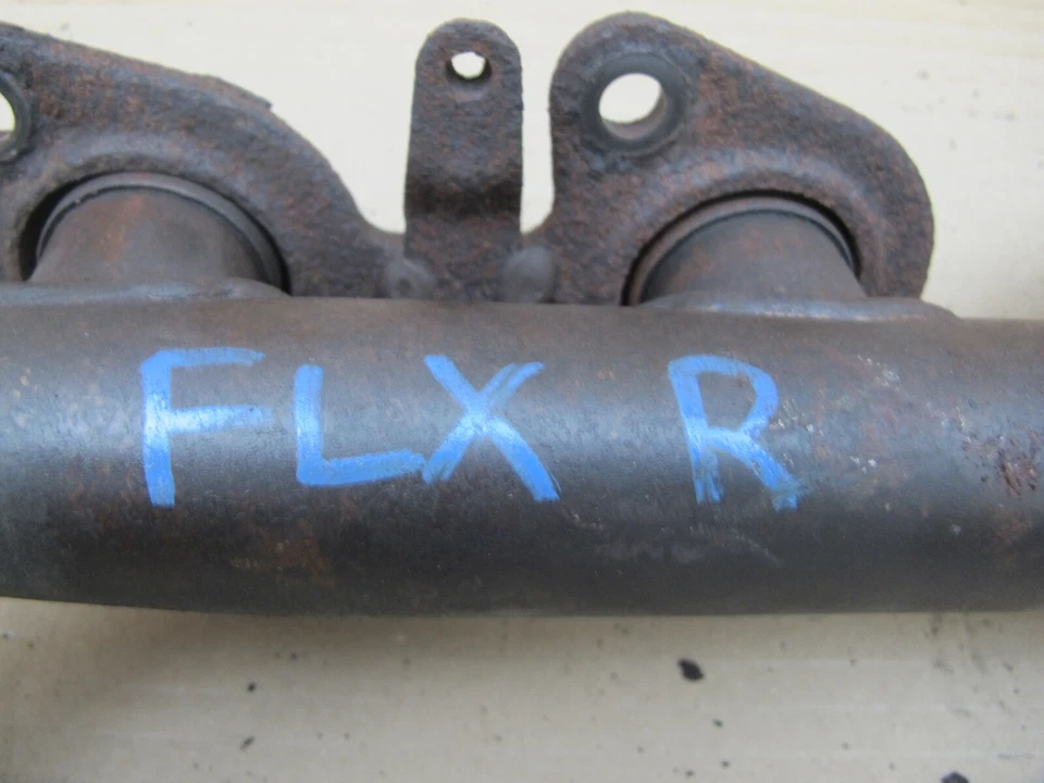 1998 - 2005 LEXUS J100 LX470 4.7L V8 EXHAUST MANIFOLD 右侧和左侧套装 — 第 2/4 张图片