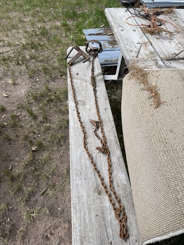 MB 650 Foothold Trap w/ Chain & drag, Stake-  Animal foot Hold Trap.