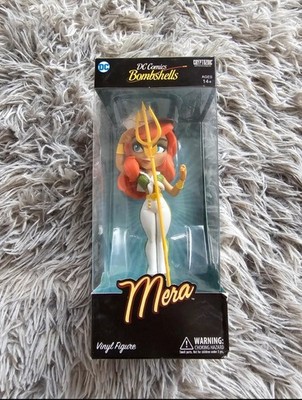 DC Bombshells Mera Vinyl Figure [Neu&Ovp]